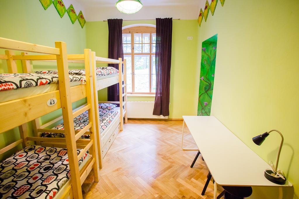 Hostel Krokus カルパッチ エクステリア 写真