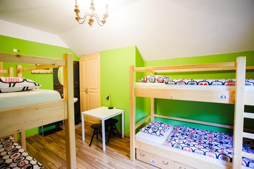 Hostel Krokus カルパッチ エクステリア 写真