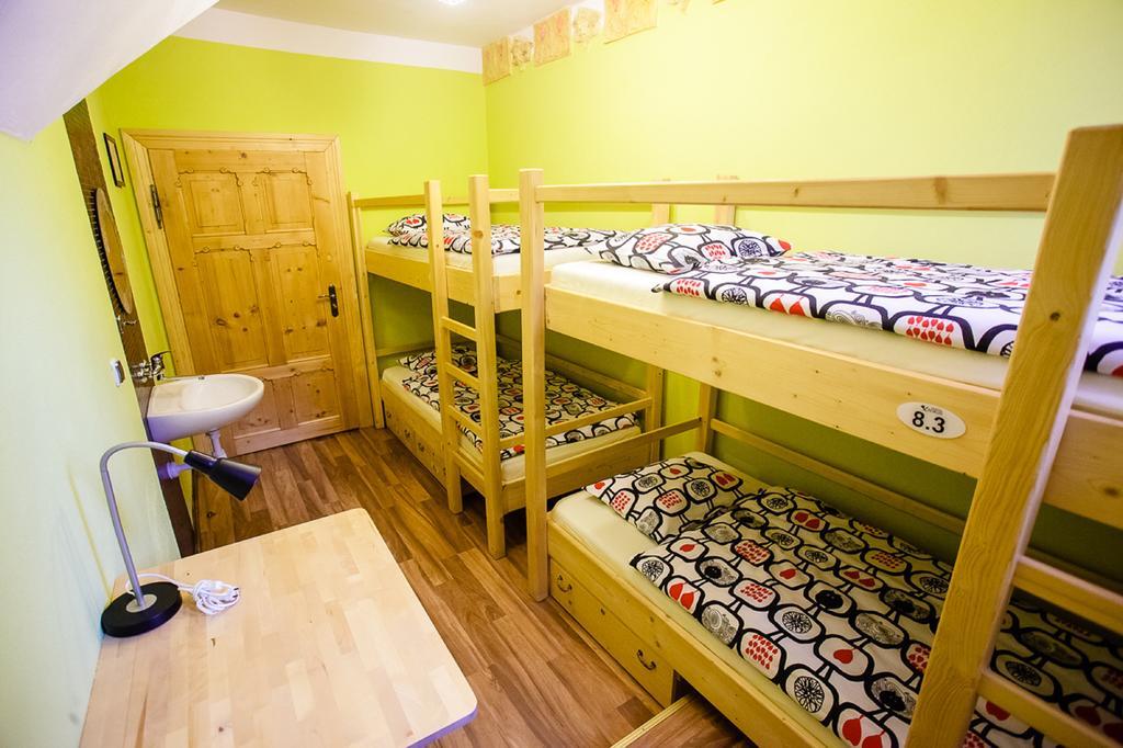 Hostel Krokus カルパッチ エクステリア 写真