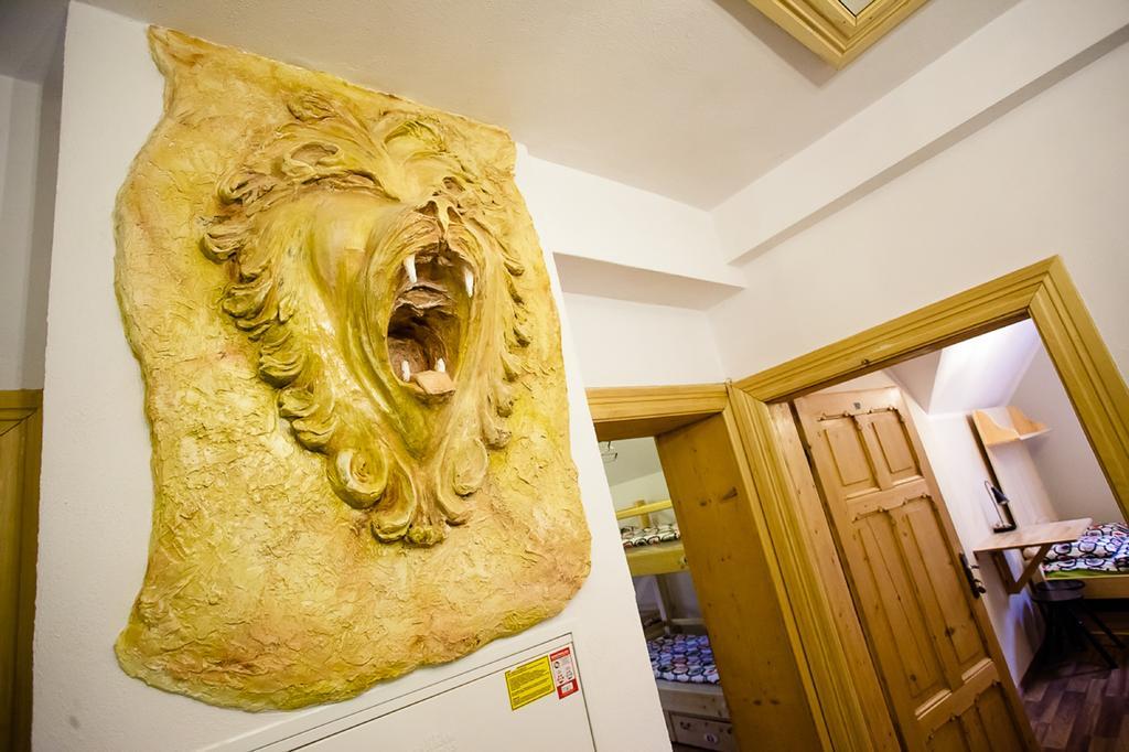 Hostel Krokus カルパッチ エクステリア 写真