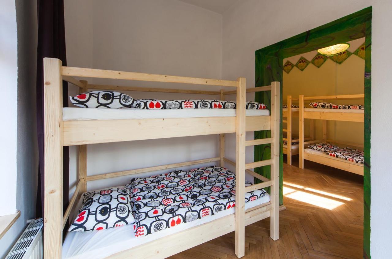 Hostel Krokus カルパッチ エクステリア 写真